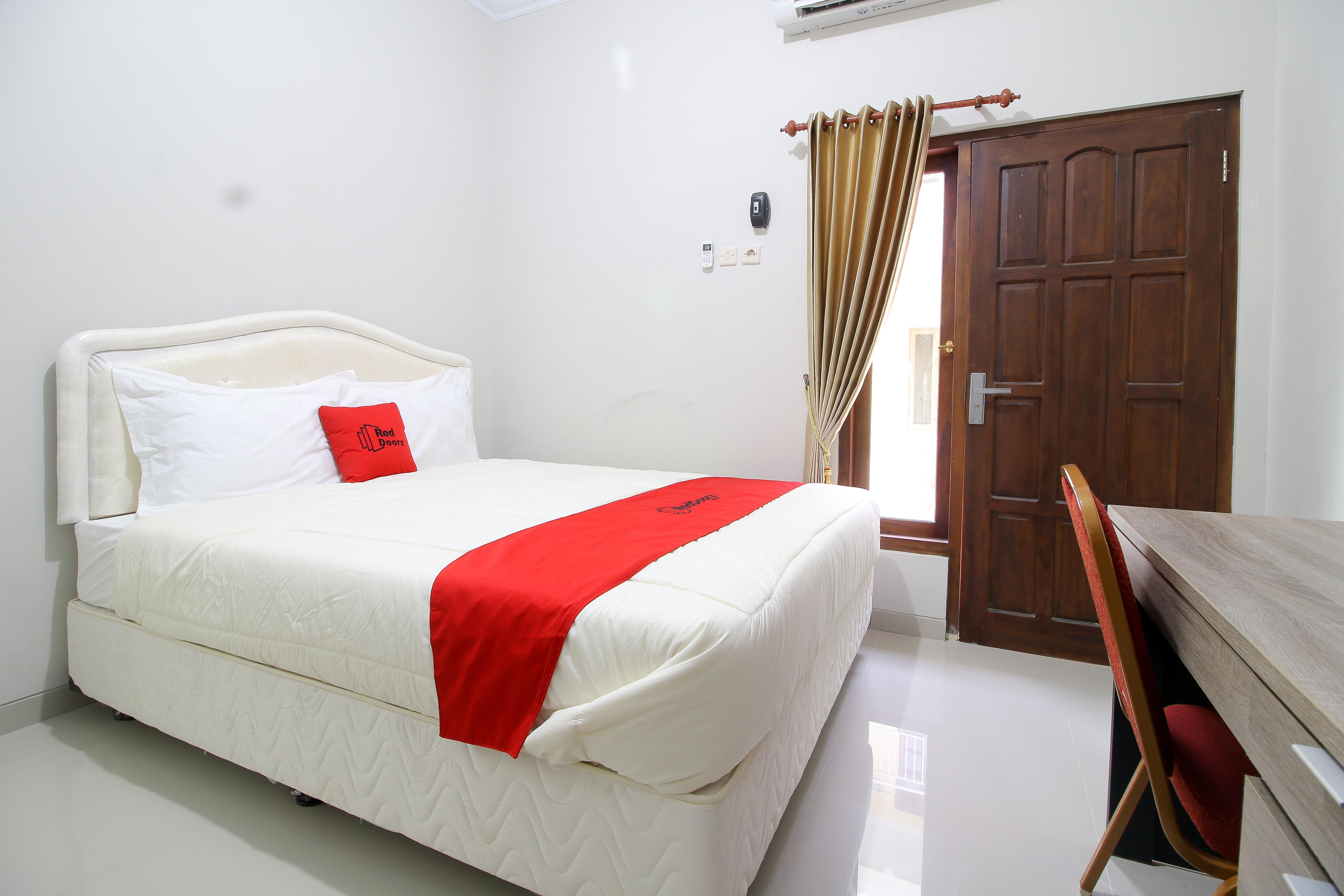 Reddoorz Plus Near Stie Ykpn Maguwo Dış mekan fotoğraf
