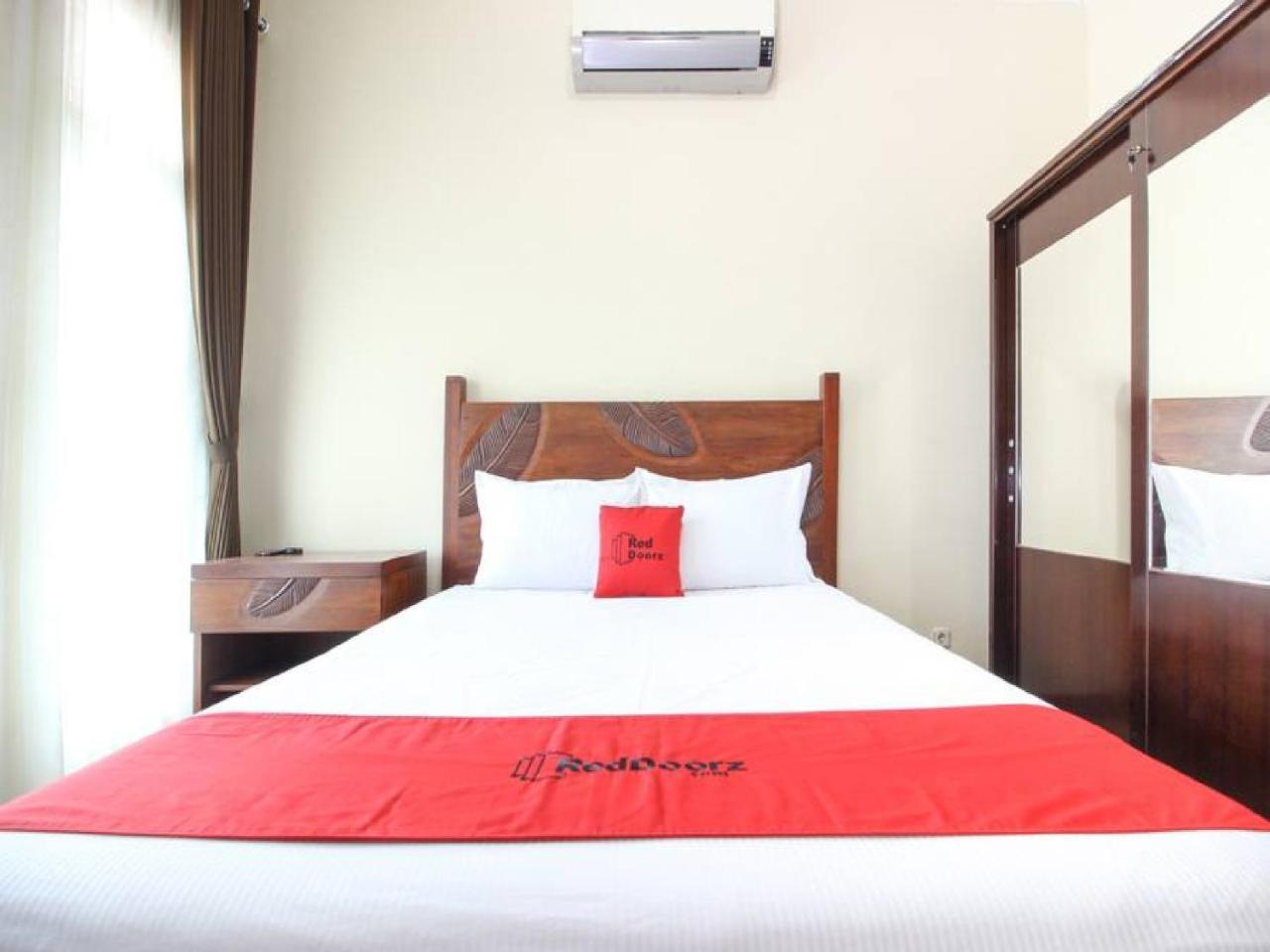 Reddoorz Plus Near Stie Ykpn Maguwo Dış mekan fotoğraf