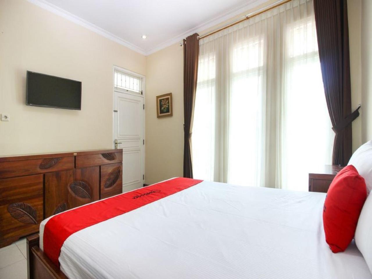 Reddoorz Plus Near Stie Ykpn Maguwo Dış mekan fotoğraf