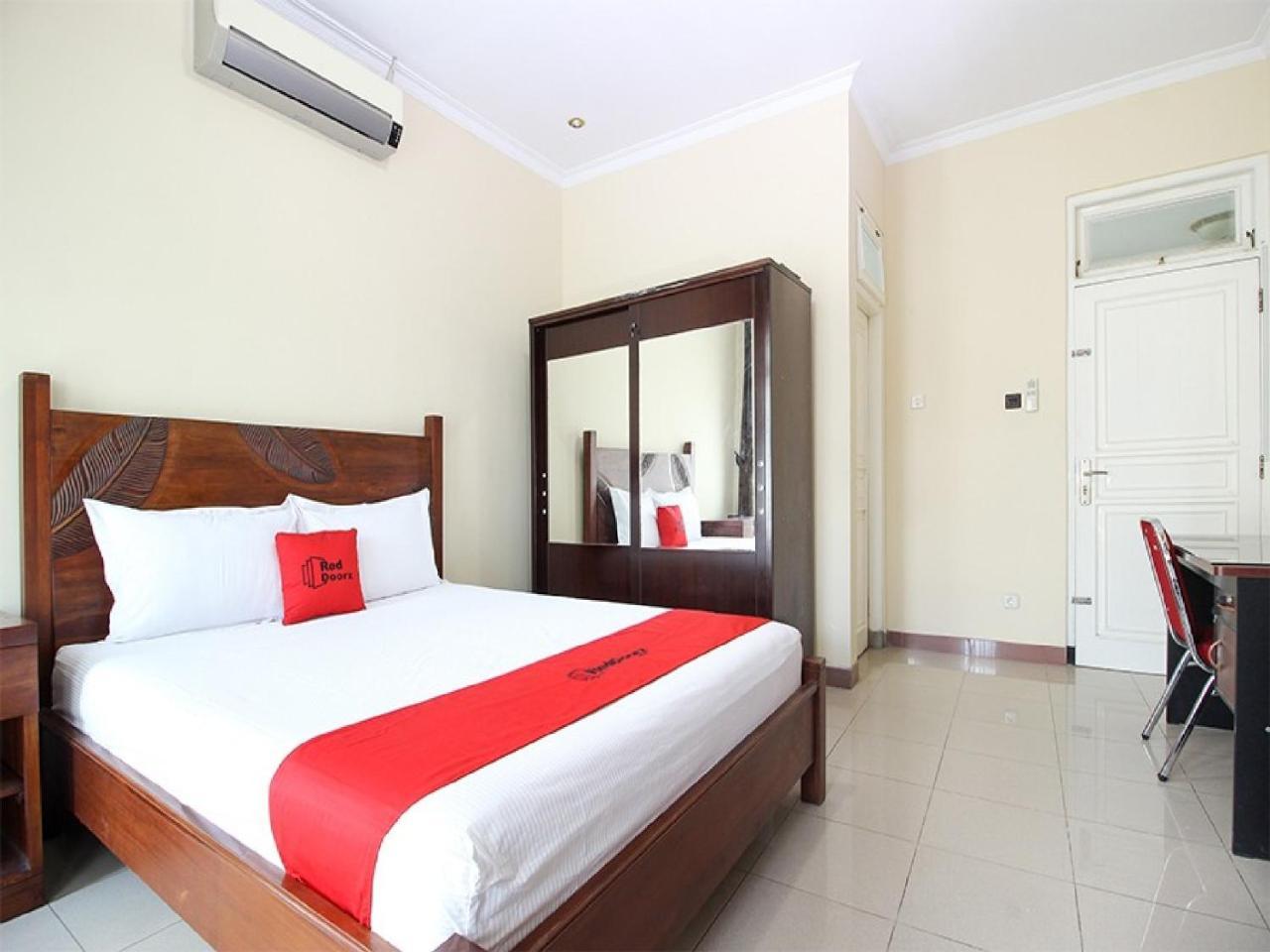 Reddoorz Plus Near Stie Ykpn Maguwo Dış mekan fotoğraf