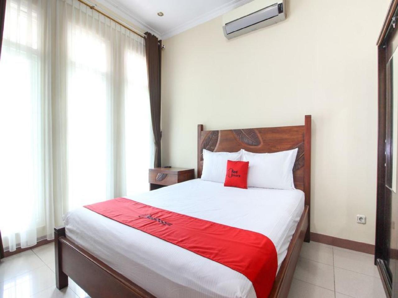 Reddoorz Plus Near Stie Ykpn Maguwo Dış mekan fotoğraf